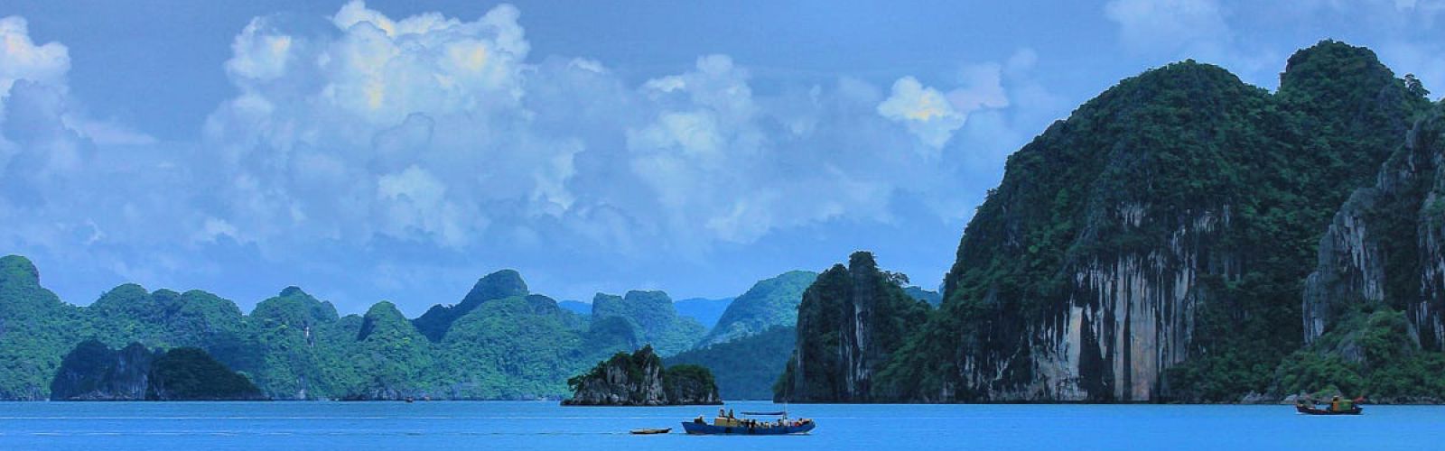 Destinations in Bai Tu Long Bay