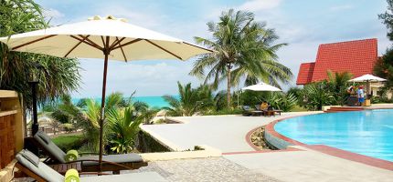 sandy-beach-non-nuoc-resort-da-nang
