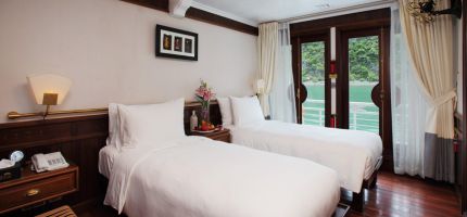 Twin bed balcony