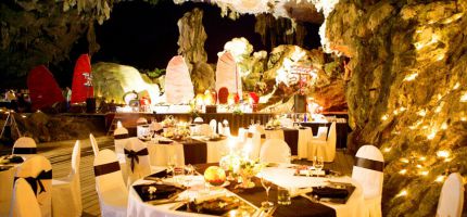 Dinner in cave