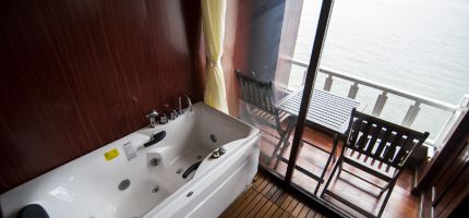 Bathroom Premium Cabin