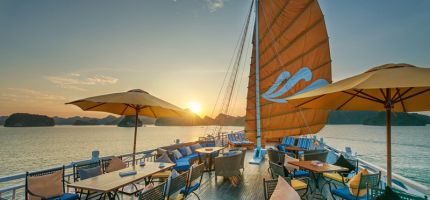 Cruise sundeck
