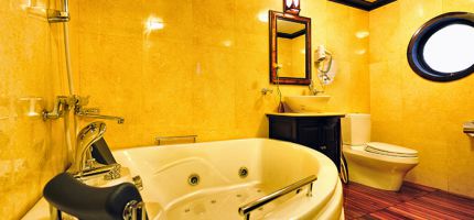 Bathroom Suite cabin