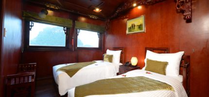 Twin bed cabin