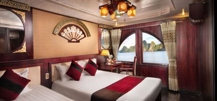 Cruise cabin