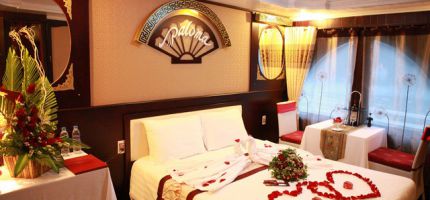 Cruise cabin