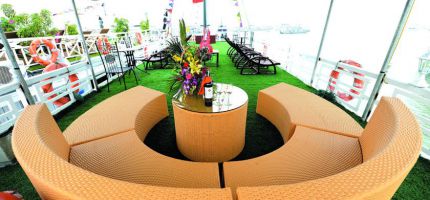 Cruise sundeck