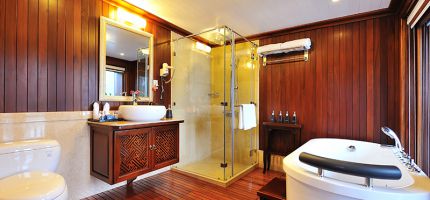 Bathroom Superior Suite
