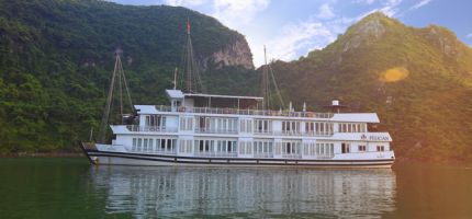 Cruise exterior