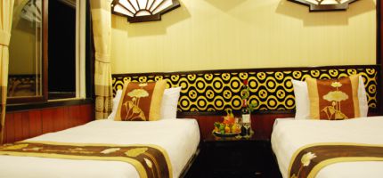 Twin bed cabin