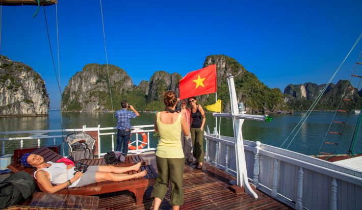 Halong Canary Cruise