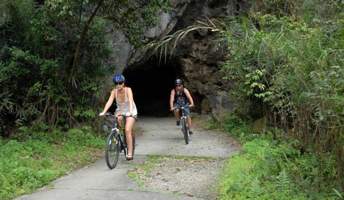Biking trip Cat Ba