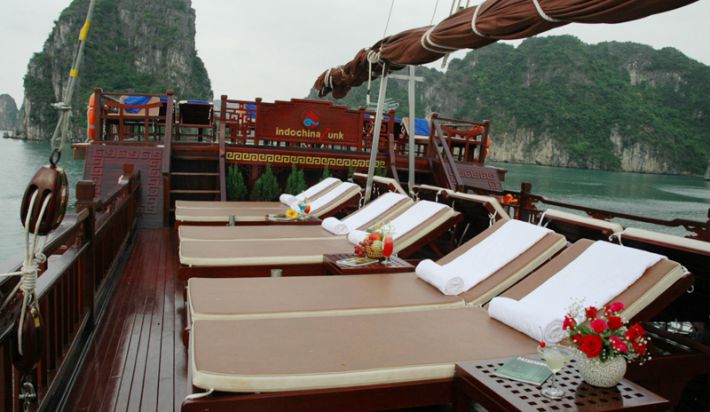 Cruise sundeck
