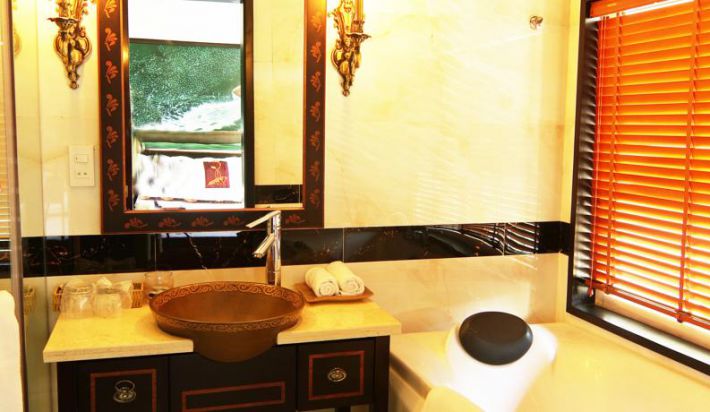 Bathroom Executive cabin