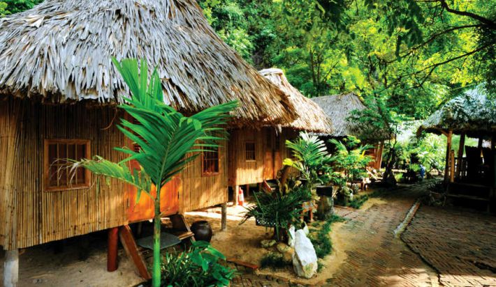 Bungalow in Cat Ba