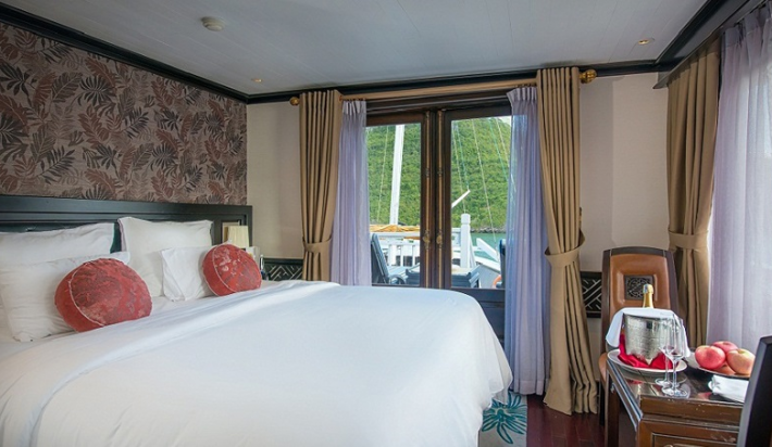 Terrace suite private balcony