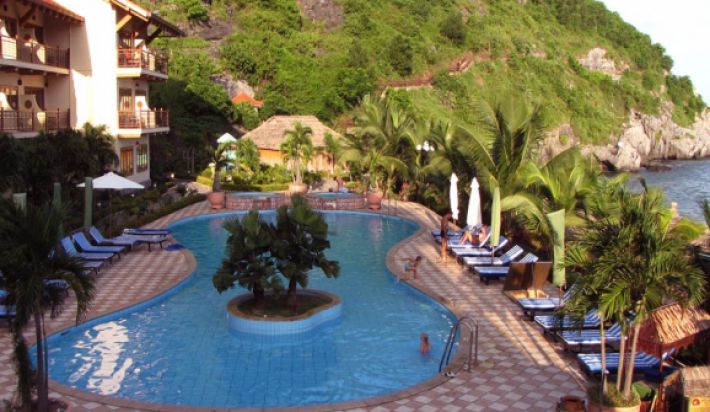 Resort in Cat Ba