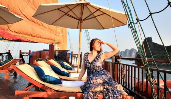 Cruise sundeck