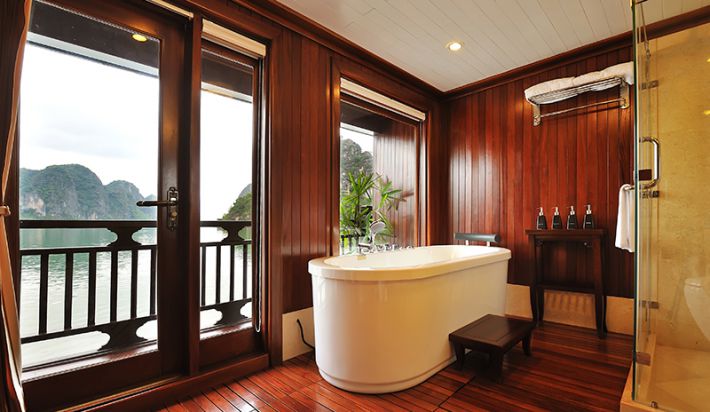 Premium Suite Bathroom