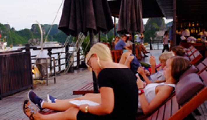 Pelican-cruise-sundeck
