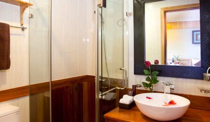 Bathroom Deluxe cabin