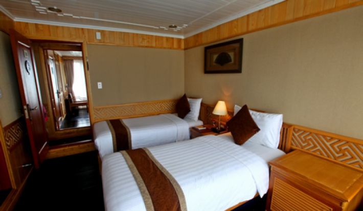 Deluxe twin bed