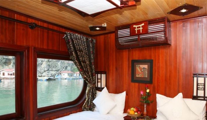 Twin bed Ocean View