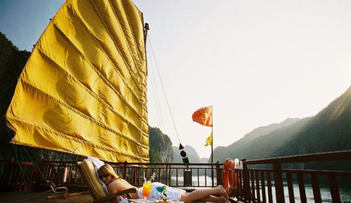 Cruise sundeck